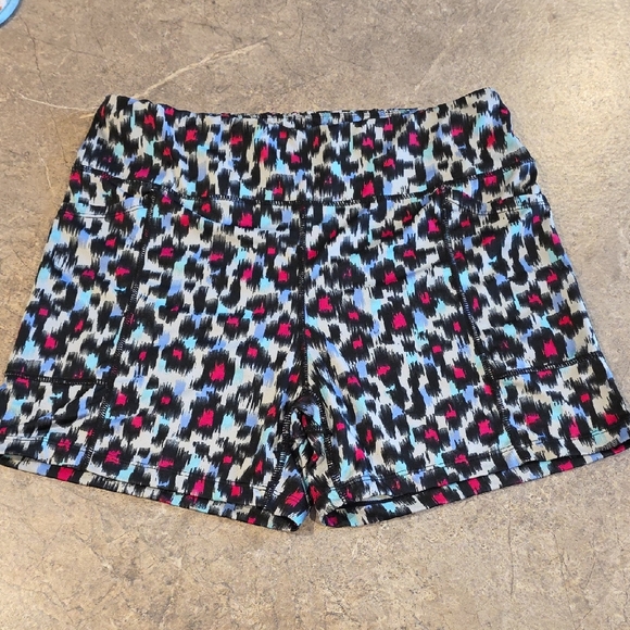 Pro Player Pants - (J40) Pro Player Women's Athletic Shorts - Black, Pink, Blue Pattern Sz L